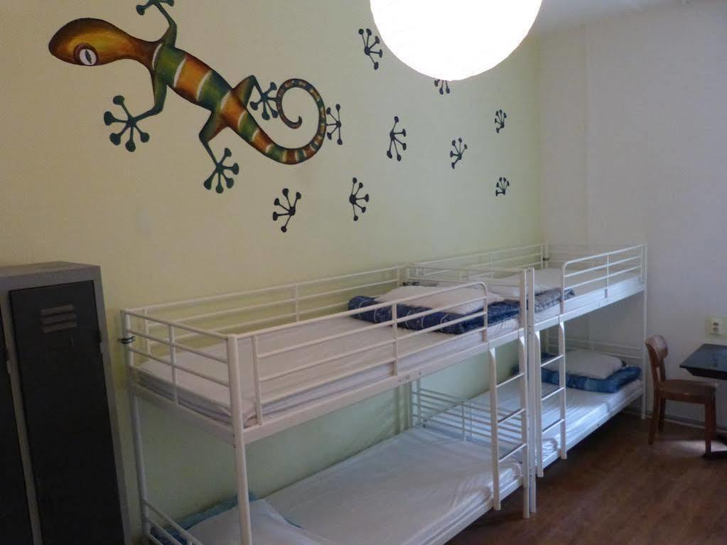 Corner Hostel Berlin Prenzlauer Berg מראה חיצוני תמונה